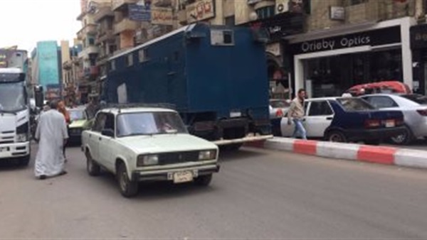 سيارة ترحيلات