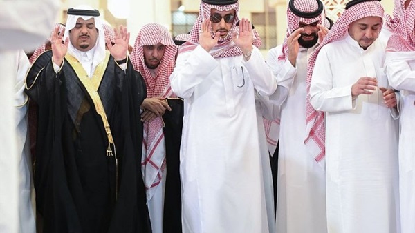صور من الجنازة 