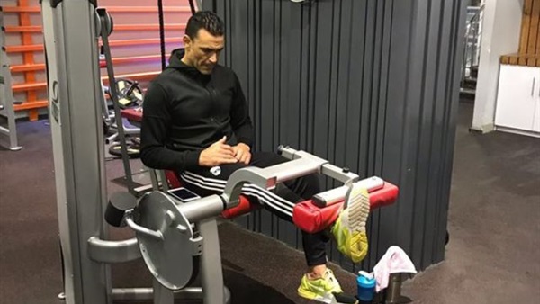 عصام الحضري