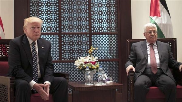 ترامب وأبو مازن 