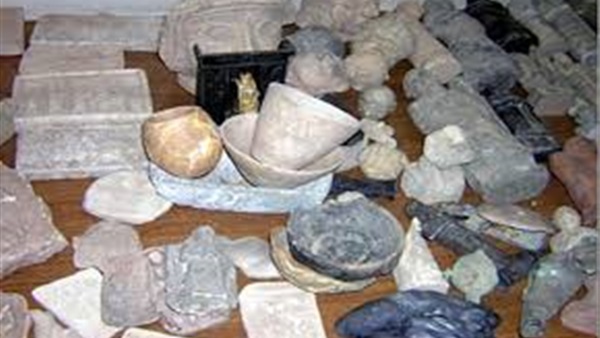 قطع أثرية