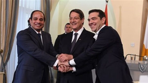 القمة الثلاثية بقبرص