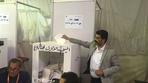 مصطفي عبدالخالق