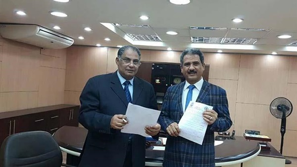 رئيس جامعة وأسوان