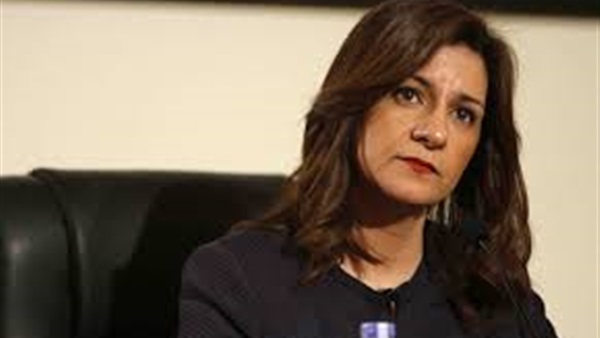 وزيرة الهجرة 