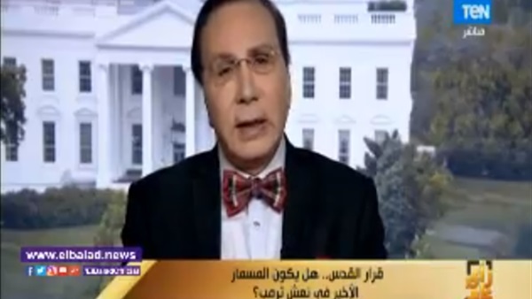 الدكتور عاطف عبدالجواد