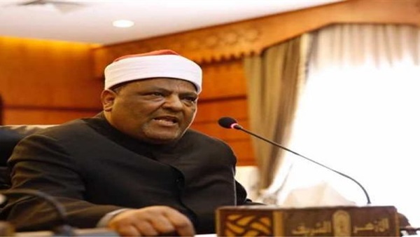 الدكتور عباس شومان