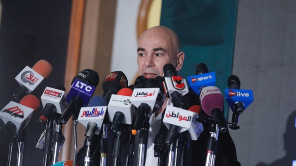 حسام حسن