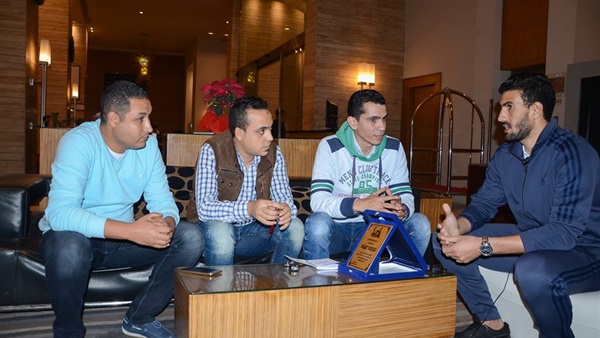 محمد عواد أثناء الندوة