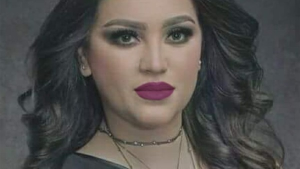 المطربة مي فاروق