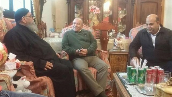 هجرس داخل الكنيسة