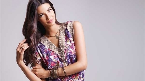 تارا عماد