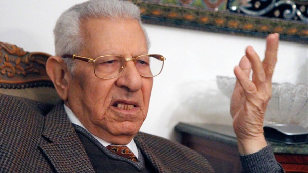 مكرم محمد احمد