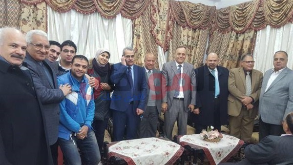 كلنا معاك من أجل