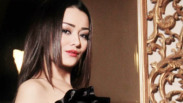 الفنانة راندا البحيرى