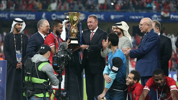 حسام عاشور