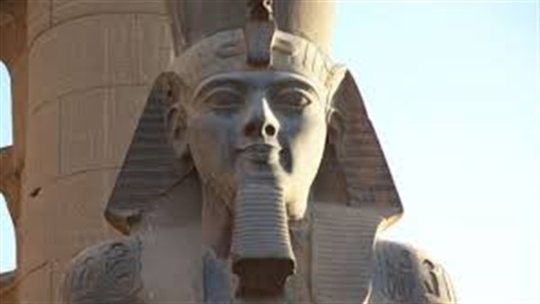 تمثال رمسيس