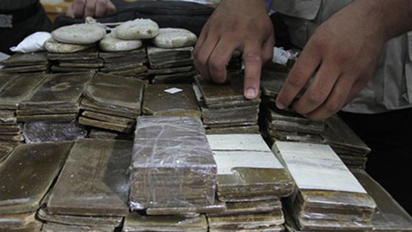 تجار المخدرات في