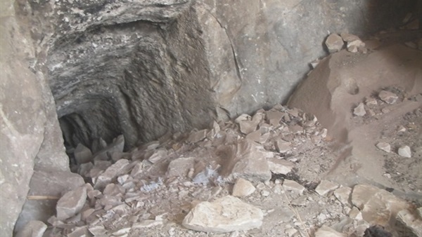 التنقيب - عن- آثار