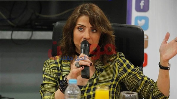 الفنانة هيدي كرم