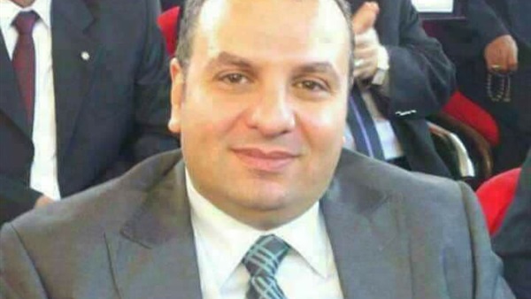 النائب على عز