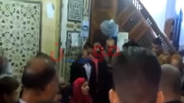 أول سيدة تعمل مأذون
