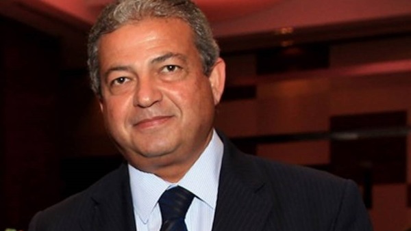 خالد عبدالعزيز