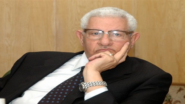 مكرم محمد احمد