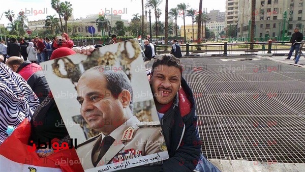 أيمن بيحب السيسي