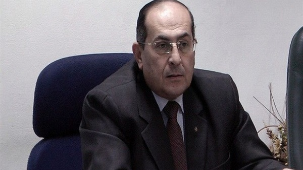 الدكتور ايمن عبد