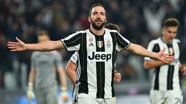 هيجواين لاعب يوفنتوس
