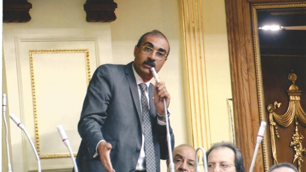 إيهاب منصور عضو لجنة