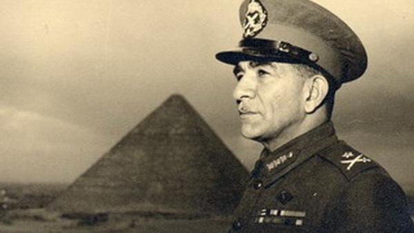 محمد نجيب
