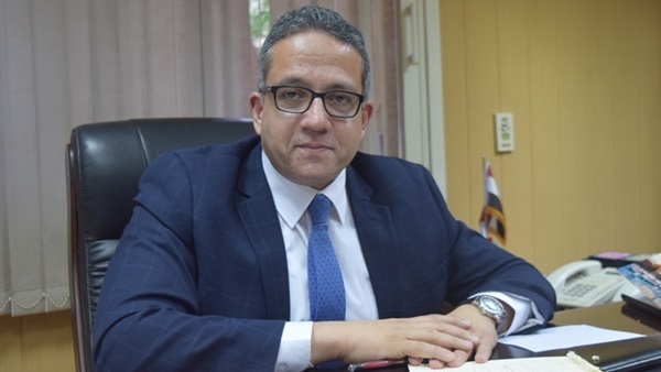 وزير الأثار