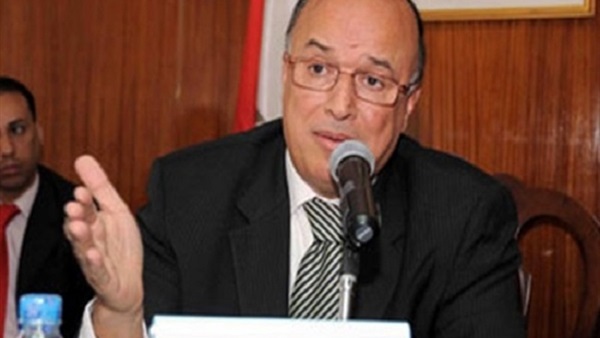 السفير محمود كارم