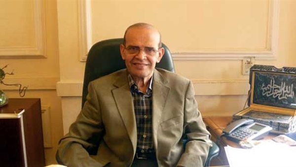 أحمد يوسف أستاذ العلوم