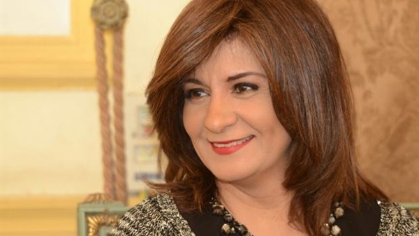 السفيرة نبيلة مكرم