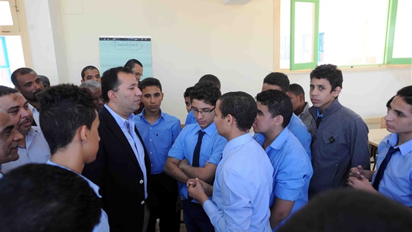 طلاب مدرسة الأقصر
