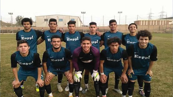 انبي 15 عاما
