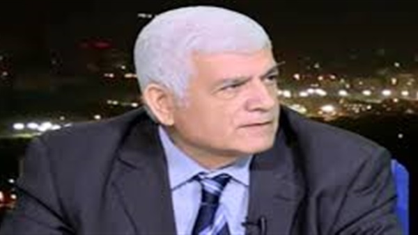 الكاتب الصحفي عبد