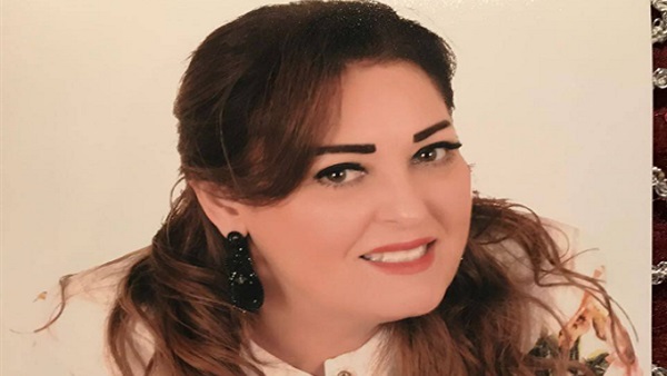 الفنانة نهال عنبر