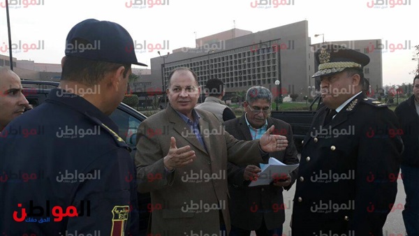 مدير الأمن خلال الجولة