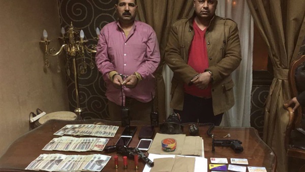 المتهمين