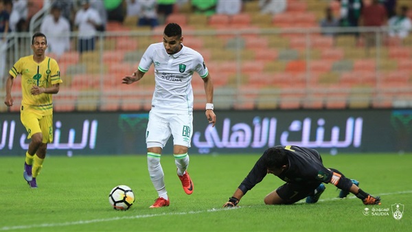 مؤمن زكريا لاعب اهلي
