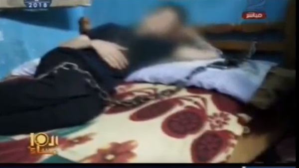 نور مقيد في السرير