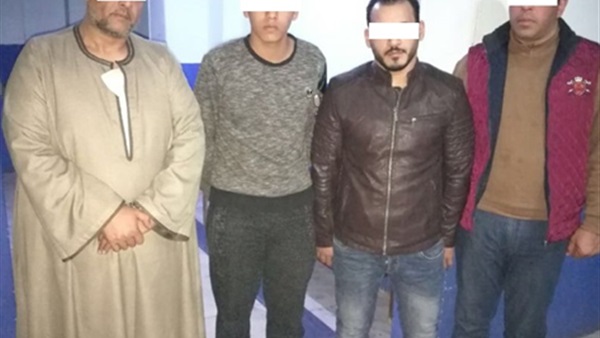 المتهمين