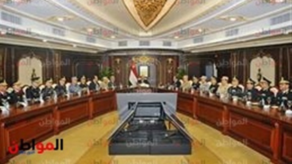 وزير الداخلية يعرض