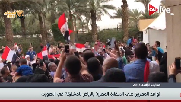 يرقصون على أغنية