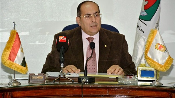 الدكتور أيمن عبدالمنعم