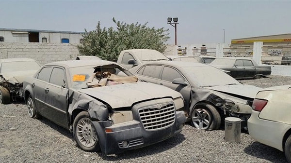 سيارات متروكة